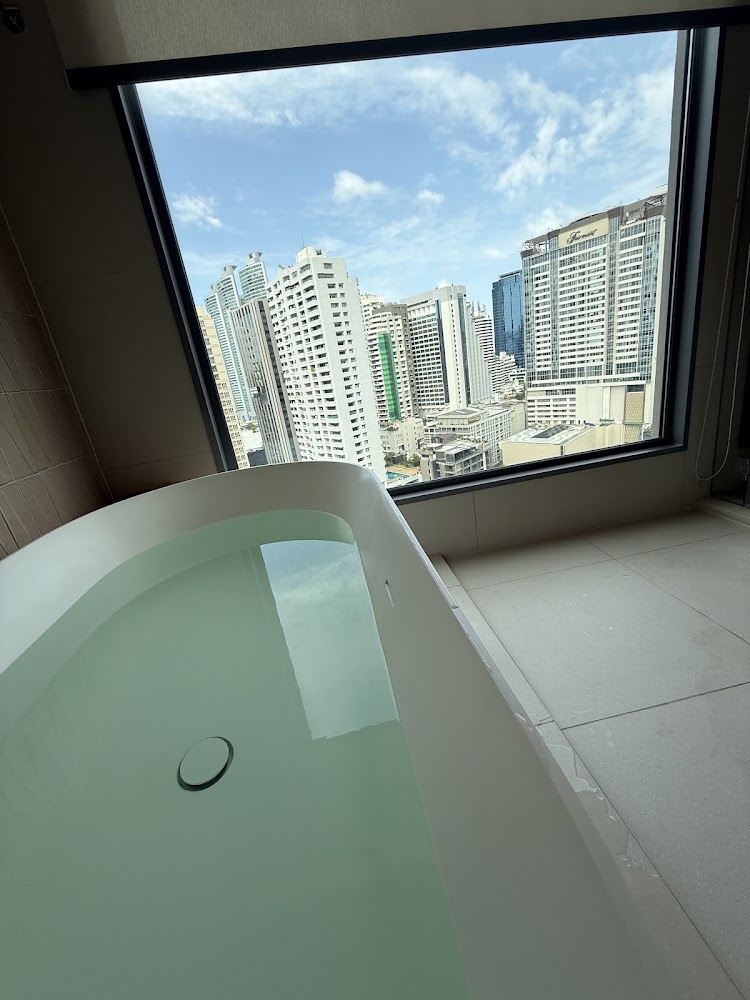 KROMO Bangkok, Curio Collection by Hilton 宿泊者の投稿写真 11